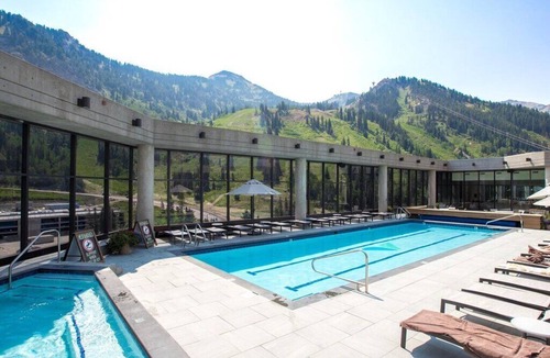 Sandy Apartment | Spacious Studio | Cliff Club At Snowbird
