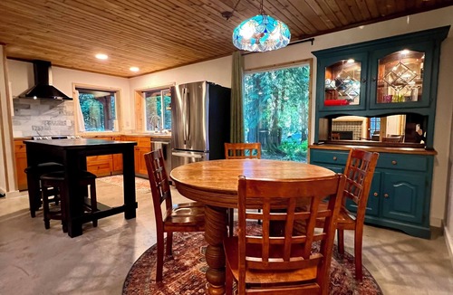 Sudden Valley House | Springtime in the Valley! Modern Charm and the BEST Hiking and Biking in the PNW