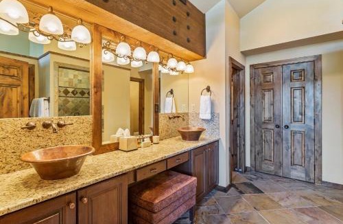 Deer Valley Apartment | Stag Lodge at Deer Valley Resort - Three Bedroom Residence with Spa #13