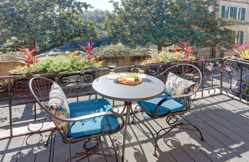 Historic District - North House | State St Victorian | 2‑Car Garage | Steps to Broughton | Pets Welcome