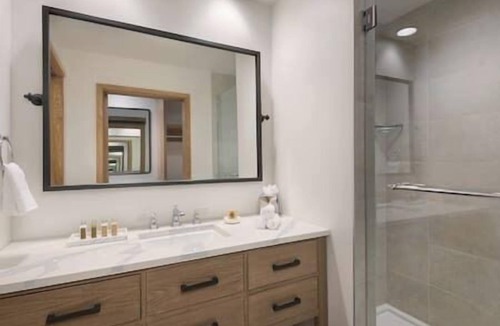 Salt Lake Mountain Resorts Cabin | Steps away from Alta Ski Area | Outdoor Pool w/Stunning Mountain View