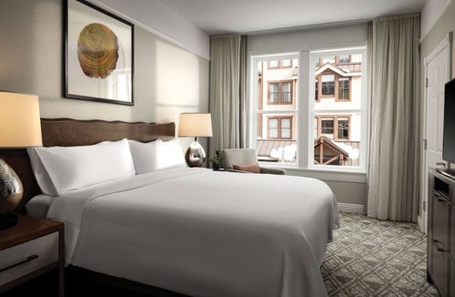 Deer Valley Hotel | Studio hotel suites ski in/ski out on Main St. in Park City. Available 3/18-3/21