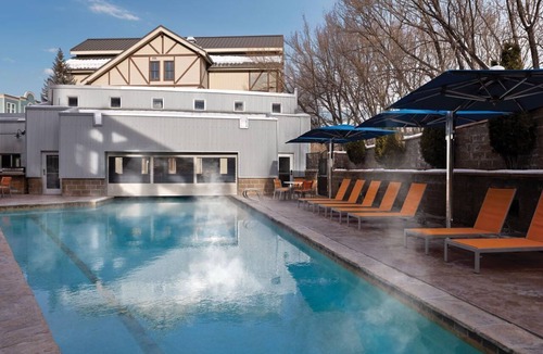Deer Valley Hotel | Studio hotel suites ski in/ski out on Main St. in Park City. Available 3/18-3/21