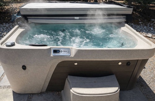 North Park City House | Stunning 5BR Retreat | Golf Course Views | Hot Tub | Walk to Old Town | Designer Touches Throughout