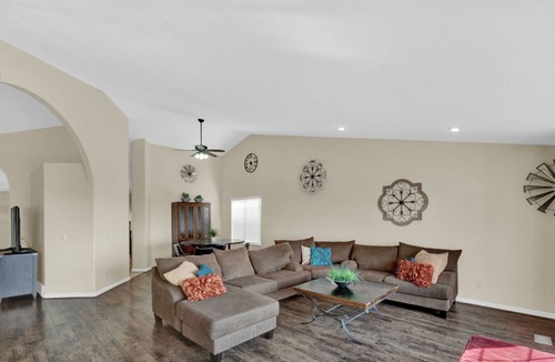 North Salt Lake House | Stunning Views Spacious Lux Property convenient to Downtown Airport