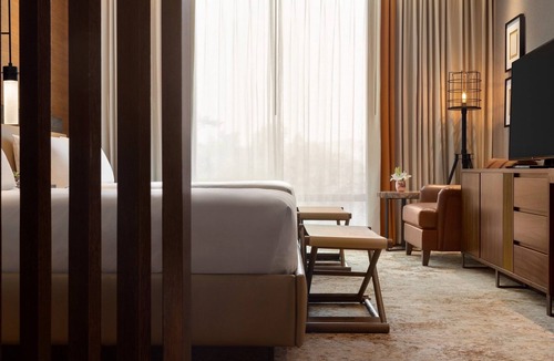 Moab Hotel | Stylish Private Room Near Arches National Park – Explore in Just 5 Minutes Drive
