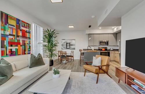 Sugar House Apartment | Sugarhood SLC Penthouse 3BR/2BA/Co-Working Space/Gym & Free Garaged Parking