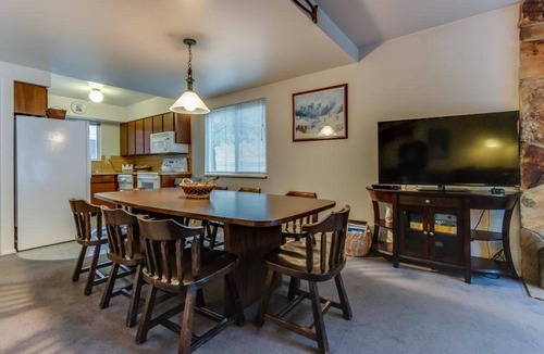 Cottonwood Heights House | Superb 2-bedroom house with AC in Cottonwood Heights 15 minutes to Alta Snowbird