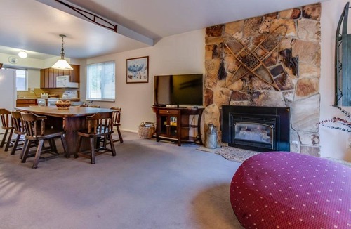 Cottonwood Heights House | Superb 2-bedroom house with AC in Cottonwood Heights 15 minutes to Alta Snowbird