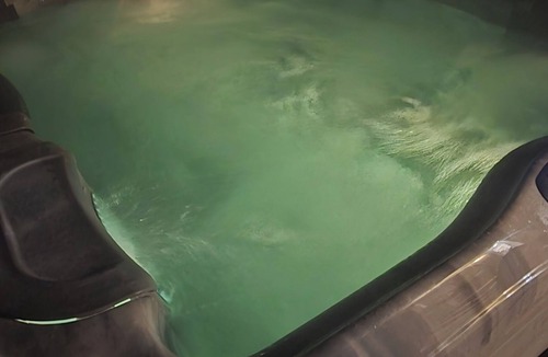 Riverton House | Terra Atelier Artful Retreat + Hot Tub