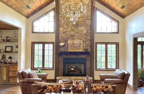 Blue Ridge Bed & Breakfast | The Dogwood Inn