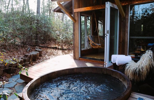 Fairview Apartment | The Forest Bathhouse - Sauna, Soak, & Luxury