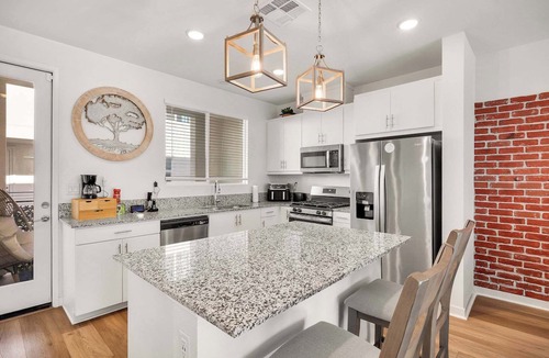 Lincoln Acres House | The Grand Haven | Modern Family Stay