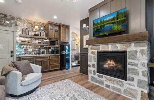 Midway Condo | The Moose Room | Upscale Mtn Stay | Near Park City Ski