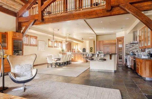 Deer Valley House | The Perch Park City - Epic 6 BR with Views-A+ Location-Elevator-Pinball-Hot Tub
