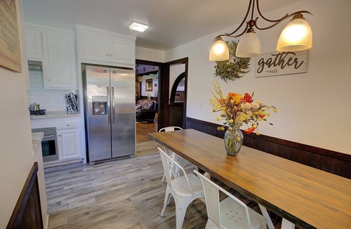 Big Bear Hotel | The Ranch House at Shay Meadows by Big Bear Vacations
