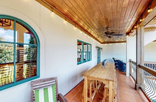 Eatonton Condo | Top-Floor Studio with Golf-View Balcony & Outdoor TV - Near Lake Oconee