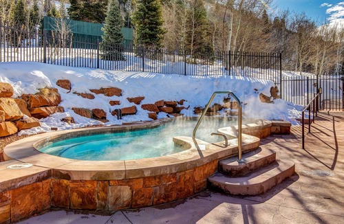 Deer Valley Condo | Top floor, view, Hotel Studio close to everything