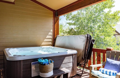 Bear Hollow Village House | Top-Rated Park City Retreat - Sleeps 12 King/Queen Beds Hot Tub Near Ski Resorts