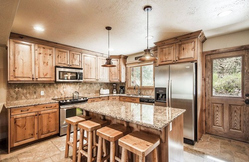 North Park City House | Treasure Hollow Ski Home, Private Hot Tub, Walk Everywhere