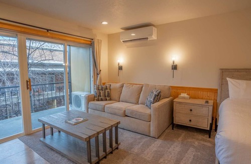Downtown Park City Hotel | Treasure Mountain Inn - Junior Suite #39 - Cleaning fees included!
