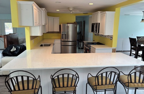 Riverhaven Village House | Tremendous 2-bedroom pool house in Homosassa, executive home.
