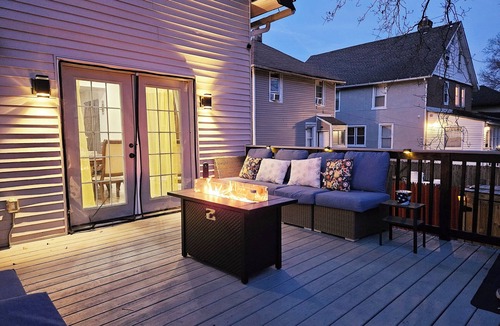 East Lansdowne House | Tudor Lux