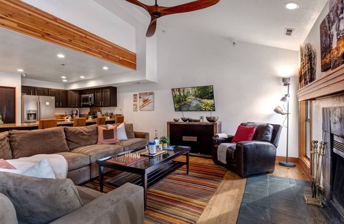 North Park City Condo | Unbeatable Location and Access to Year-Round Outdoor Recreation! Park City Silver Cliff 302