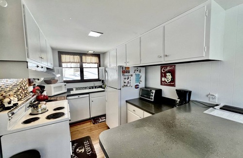 Stratton and Bromley Ski Areas Cabin | Unbelievable Cabin with Amazing Sights and Fire Pit in Winhall, Vermont