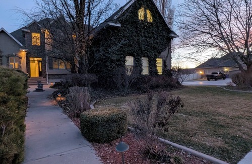 Spanish Fork House | Upper River Cottage - Main Floor & Upstairs, hot tub, near SF River trail & park