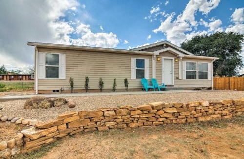 Escalante House | Utah Retreat - Hot Tub, Deck & Near National Parks