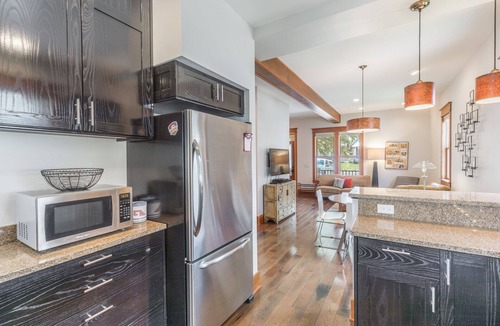 Ouray House | Victorian Extended Stay | Deck | Downtown Ouray | Grill | Air Conditioning!