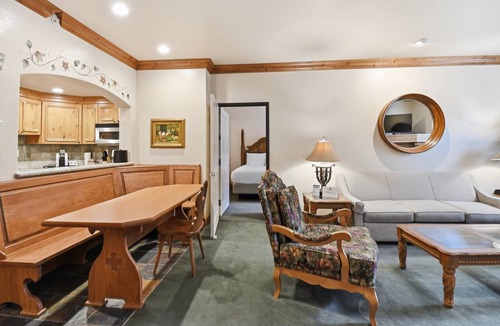 Zermatt Villa | Villa 2080 1 Bed 1 Bath Full Kitchen in the heart of Midway Utah