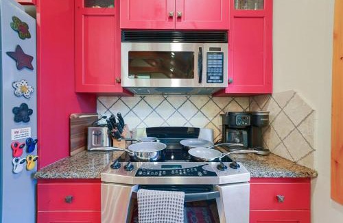 Snowbird House | Vivian Park House