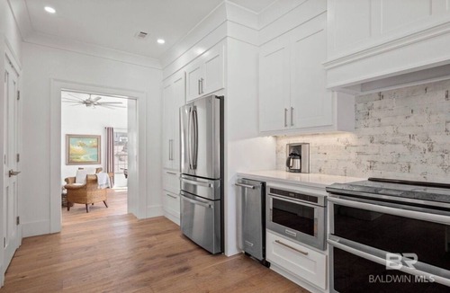 Fairhope House | Walk to Bay & Downtown Fairhope- Fig & Bay Retreat -Coastal Getaway with Pool!