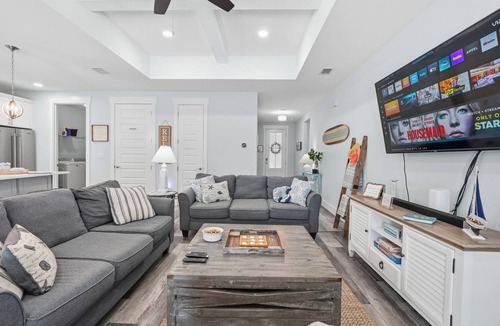 Laguna Beach Estates House | Walk to Beach w Private Pool, Hot Tub | Golf Cart*