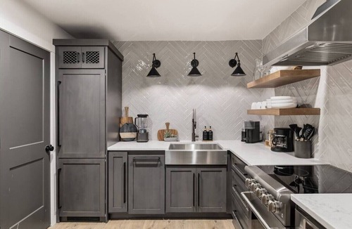 Music Row Condo | Walk to Music Row and Vanderbilt, Only 1 Mile to Broadway