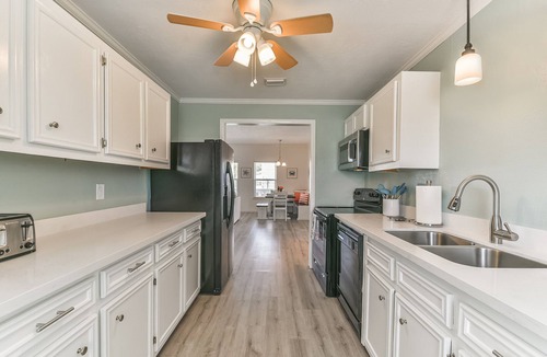 Jamaica Beach House | Waterfront Home w/Kayaks/Ping Pong, 3 bedrooms, 2 bathrooms, Bunkbeds for Kids