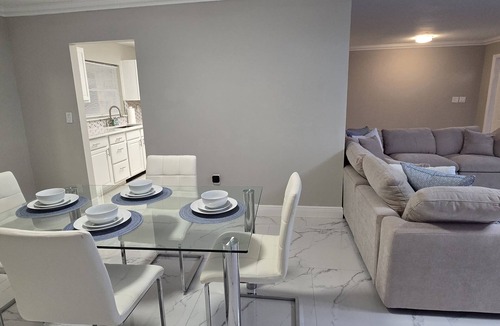 Highland House | Winner’s Circle Stay-Minutes from Sebring Raceway, Lakes, Fishing, Family Fun