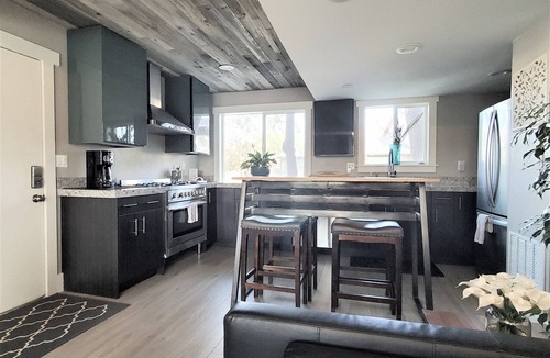 Sandy House | WINTER WONDERLAND DOPPIO-3 MIN FROM PARK N RIDE BUS THAT TAKES U 2 ALTA/SNOWBIRD