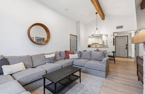 Zermatt Villa | Zermatt Villa 3014 - 2 Bedroom 2 Bath Full Kitchen with Resort Amenities