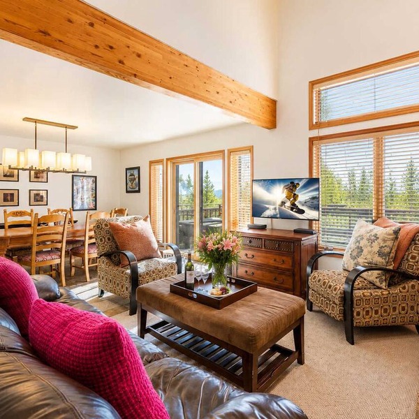 Heart of Deer Valley. Private, Hot Tub, Sleeps 12!