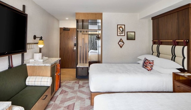 2 Queen Room | Hot Tub, Heated Pool, 1 mi to Silver Star Ski Lift