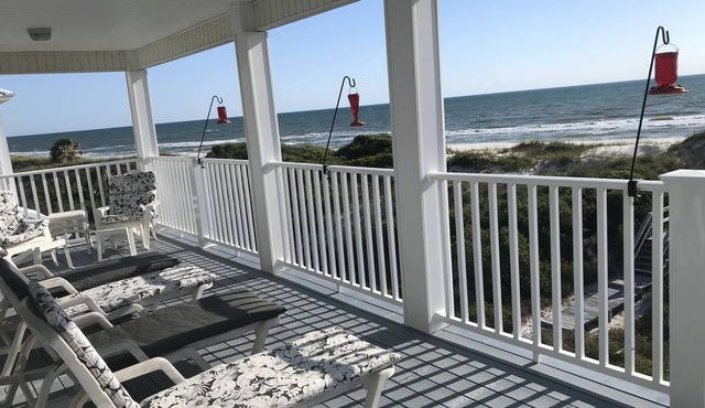 30% off August, BEACHFRONT home, N Cape by State Park, Elevator, Screen Porch in Cape San Blas