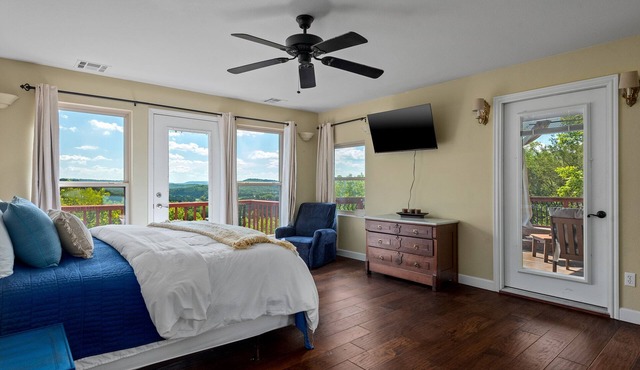 4Bdr Secluded! Hot Tub, Pool Table, & Spectacular Views.