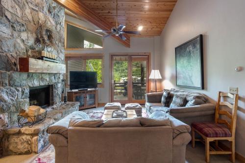 503 - Four Bedroom with Spa Trail's End Lodge condo