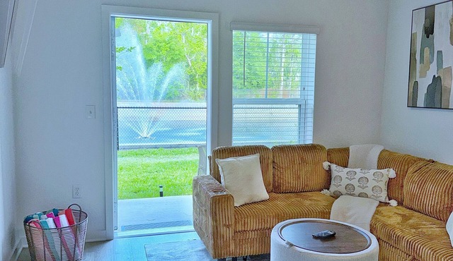 Beachline Oasis Luxury Retreat Near Beaches in Jacksonville