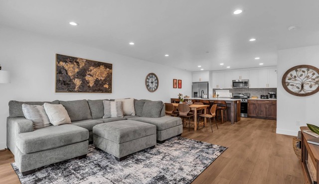 Beautiful New 4-bedroom townhome in Salt Lake City