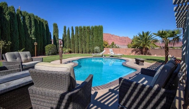 Beautiful, private outdoor oasis in sunny St George.