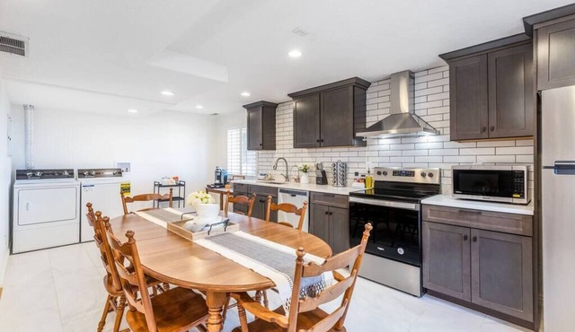 Beautifully Renovated Apartment Near Little Cottonwood Canyon
